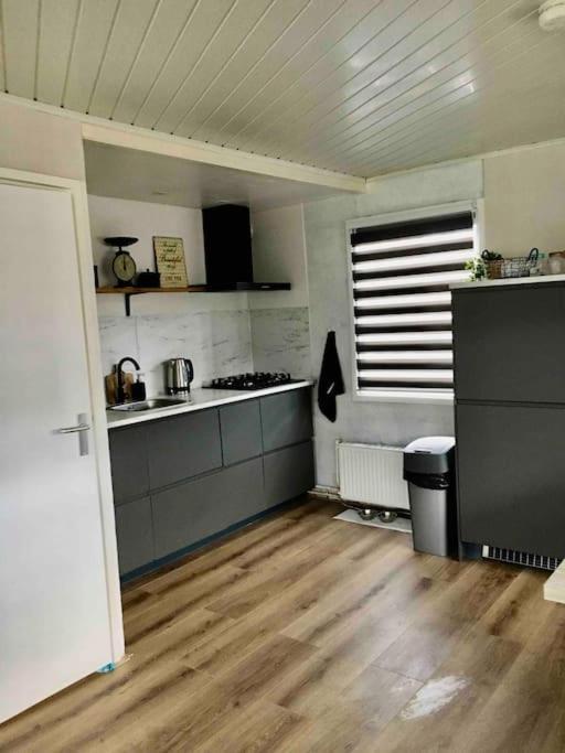 Heerlijk Huisje Op De Veluwe Ermelo Luaran gambar